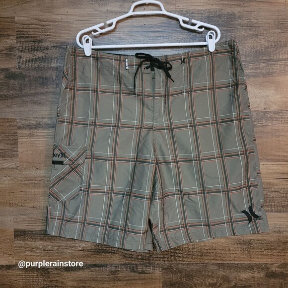 Vtg Hurly Cargo Plaid Board Shorts 38 Olive Multi Embroidered Logo Preppy Beach - Picture 1 of 12